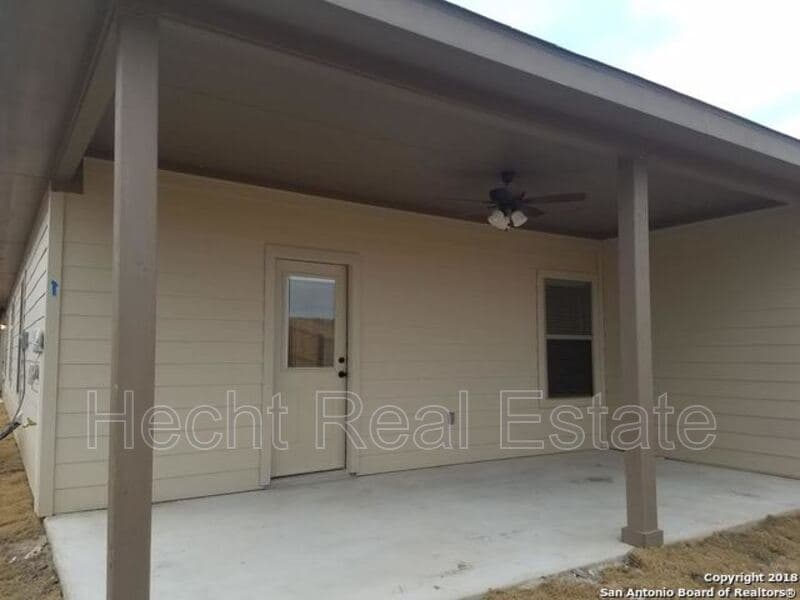 Canyon Lake Condo: 215 Kaspar Way - 1