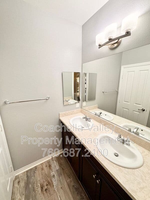 Indio House: 43776 Pettirosso St