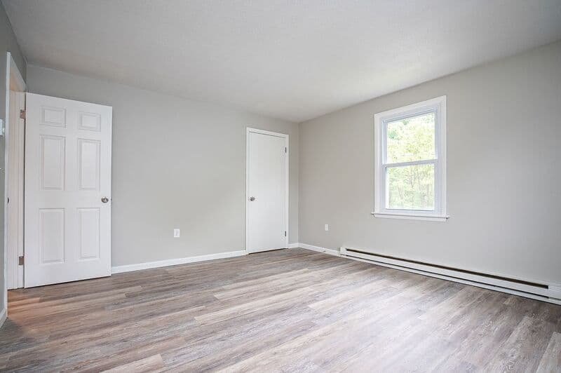 Springfield Condo: 48-50 Rifle St
