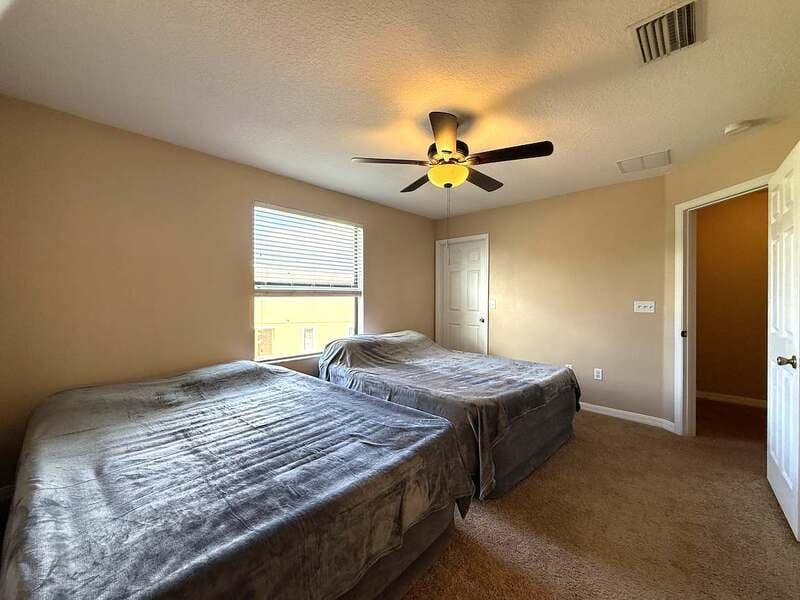 Brandon Townhome: 2516 Oleander Lakes Drive
