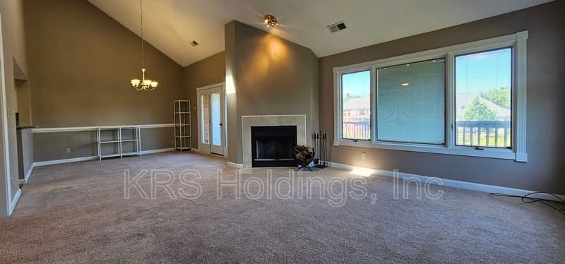Hampton Condo: 200 Mainsail Dr.