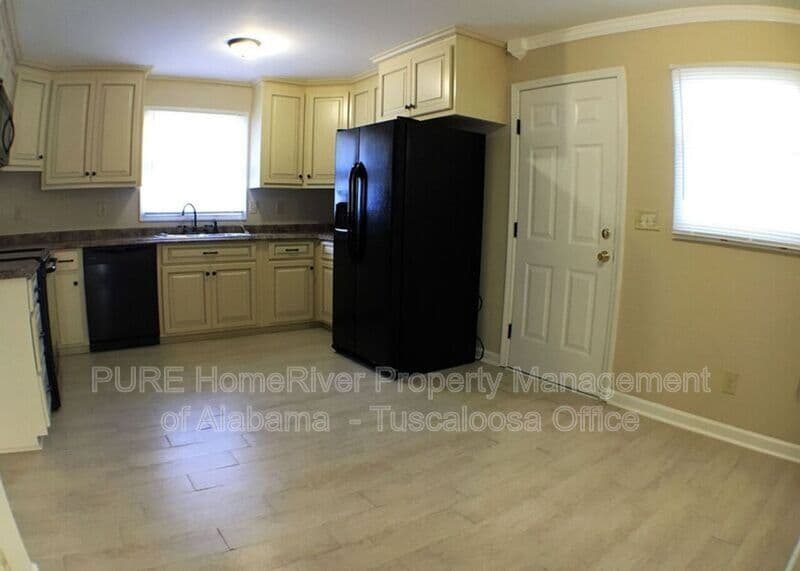 Tuscaloosa House: 151 Lenora Drive
