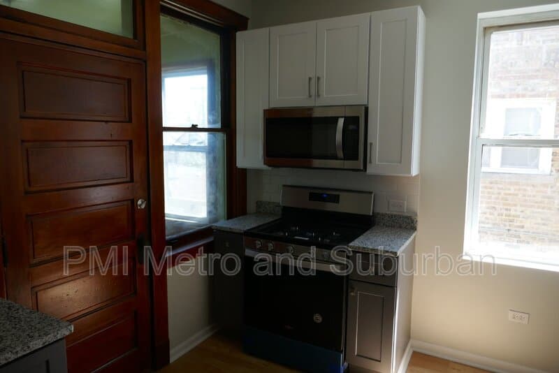 Chicago Condo: 4053 North Long Avenue