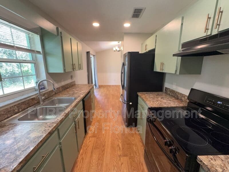 Ocala House: 53 Pecan Run Dr