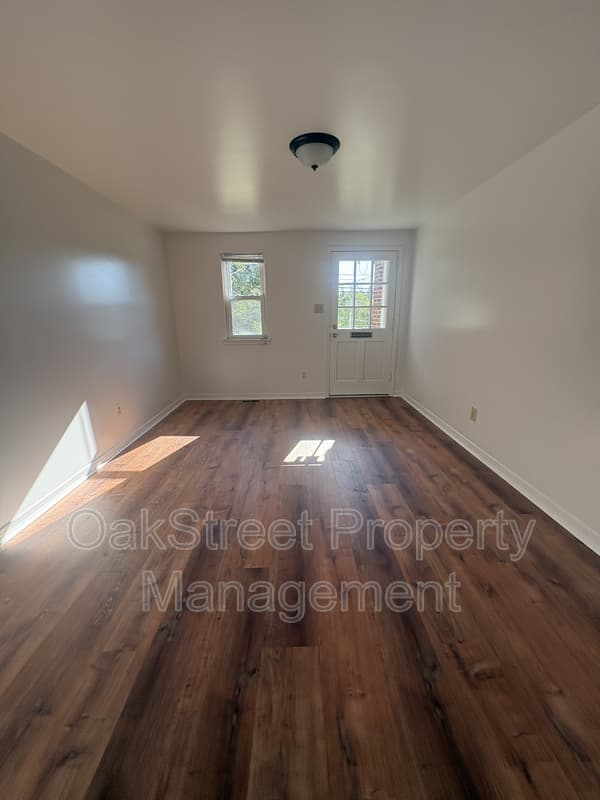 Woodbury Condo: 71 S. Evergreen Avenue - A