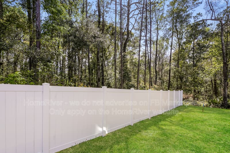 Jacksonville House: 5020 Bramante Dr
