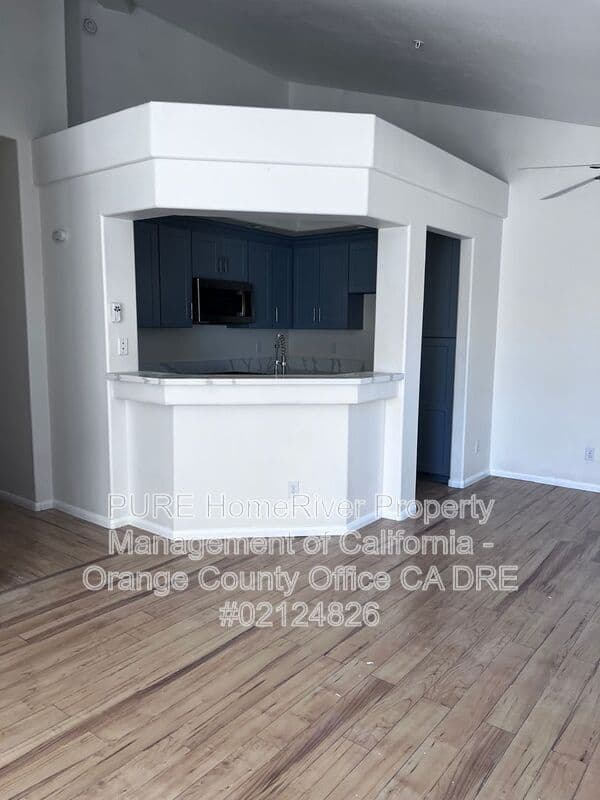 Rancho Santa Margarita House: 55 Montana Del Lago Dr