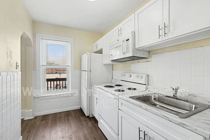 Lemoyne House: 403 Market Street