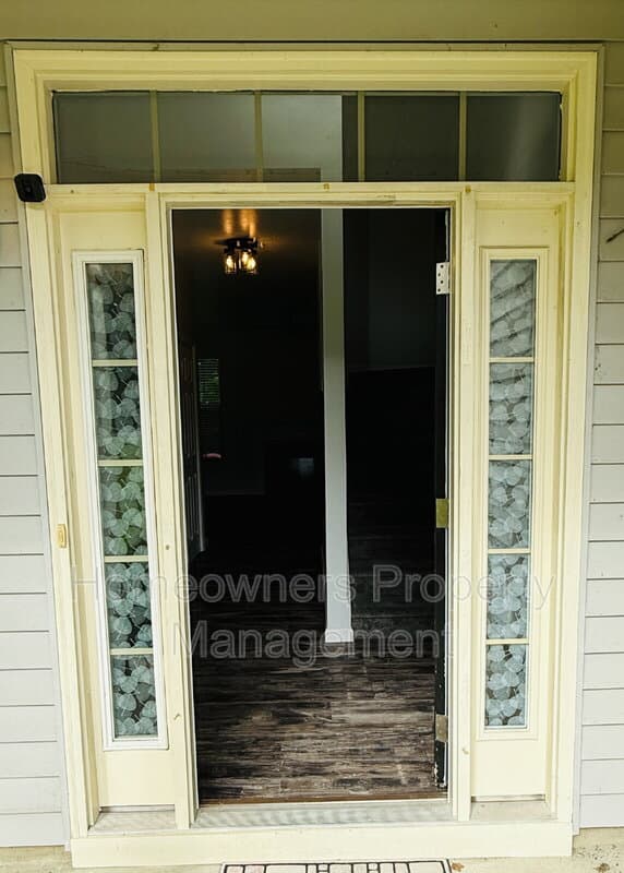 Spring Lake House: 69 River Oak St.