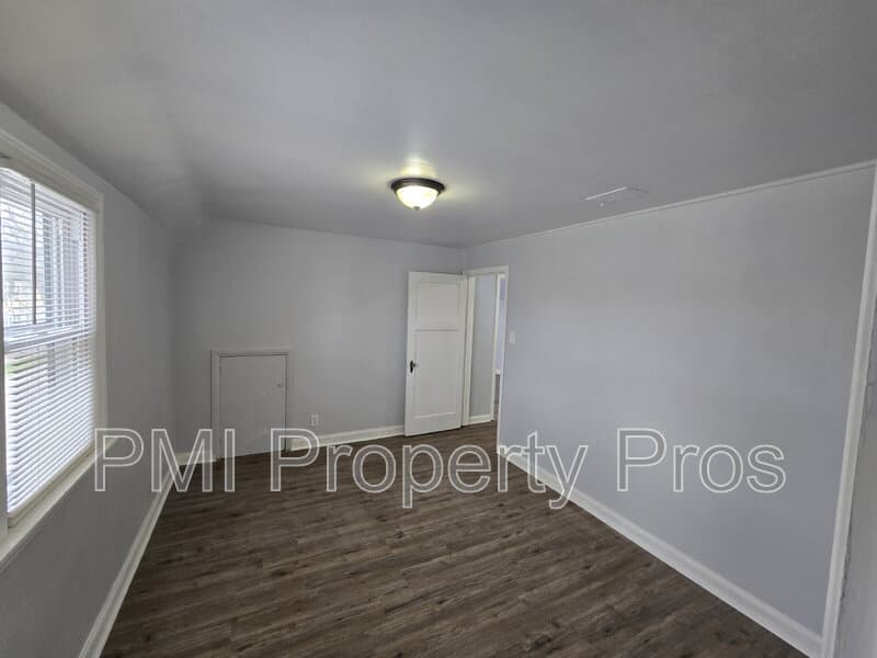 Milwaukee Condo: 3897 North 5th Street
