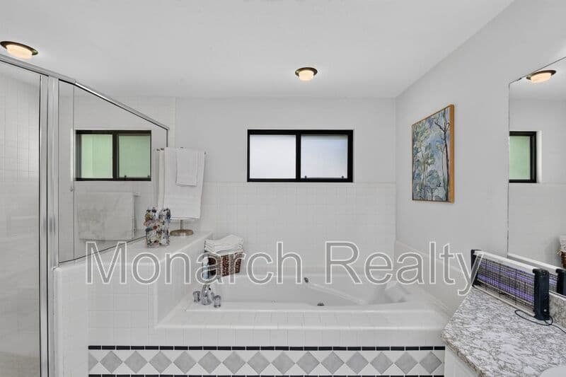 Gainesville House: 1326 Northwest 57th Street
