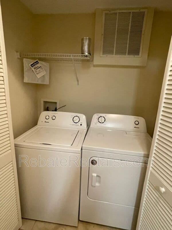 Jacksonville Condo: 10435 Midtown Parkway