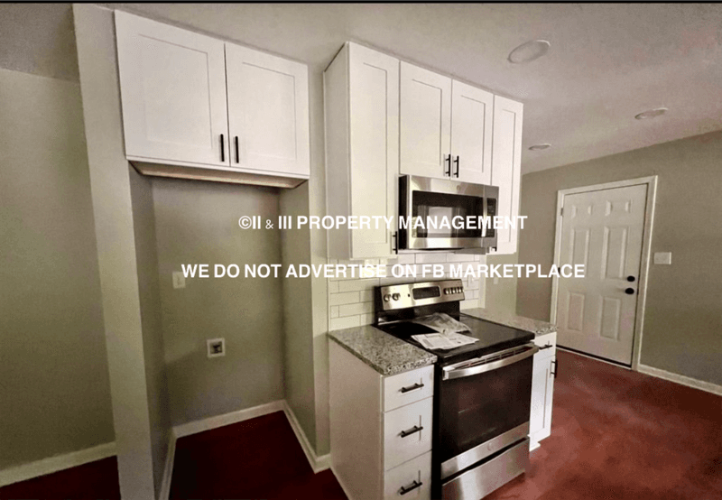 Overland Park House: 7306 Glenwood