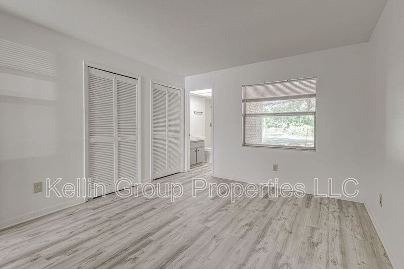 Brandon Condo: 401 Big Cedar Way