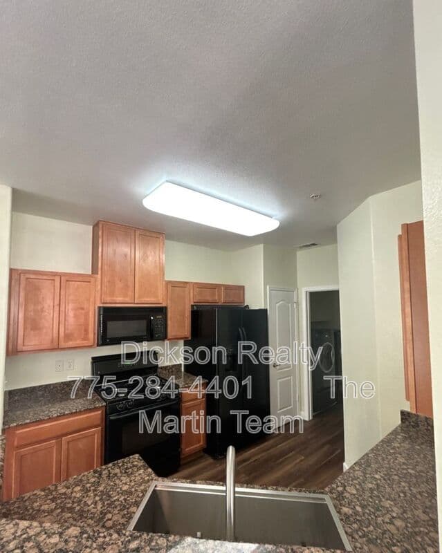 Reno House: 17000 Wedge Parkway