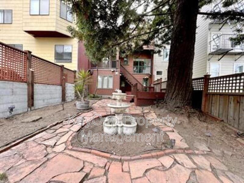 San Francisco House: 450 28th Avenue