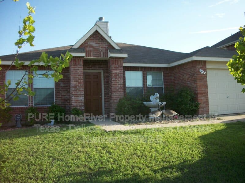 Forney House: 2009 Cobblestone Trl