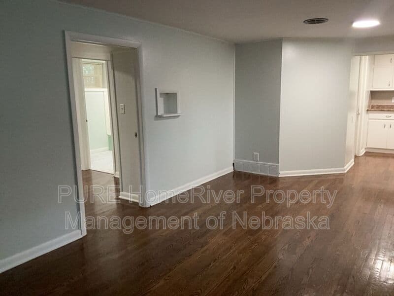 Omaha Condo: 1021 S 30th Ave