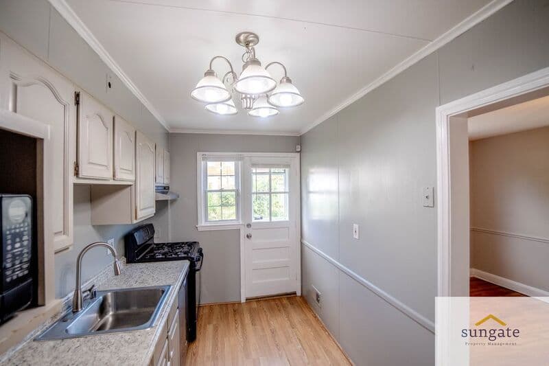 Towson Townhome: 8322 Loch Raven Blvd