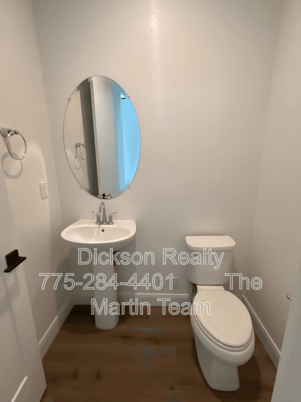 Sparks House: 11635 Vinegar Peak Drive