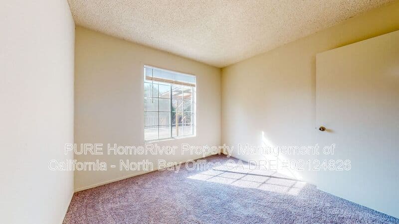 Santa Rosa House: 2436 Campbell Drive