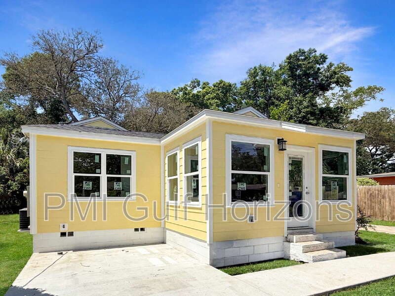 Pensacola House: 239 North K Street