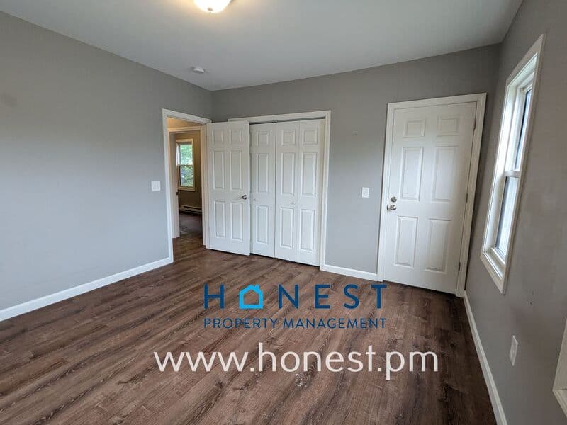 Oakland Condo: 46 Oak Street