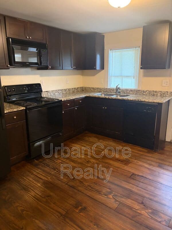 Richmond Condo: 627 N 27th St