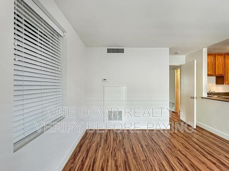 Williamsburg Condo: 732 Scotland Street