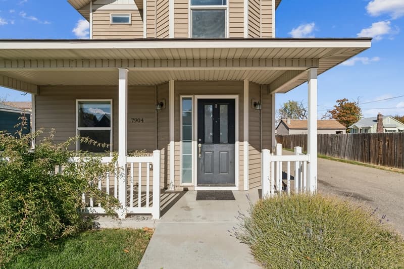 Boise Townhome: 7904 West Colehaven Court