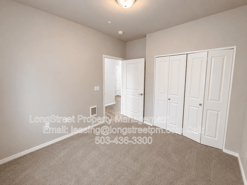 Keizer Apartment: 3655 Pleasant View Dr NE