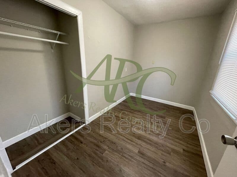 Pueblo House: 1510 W 17th St