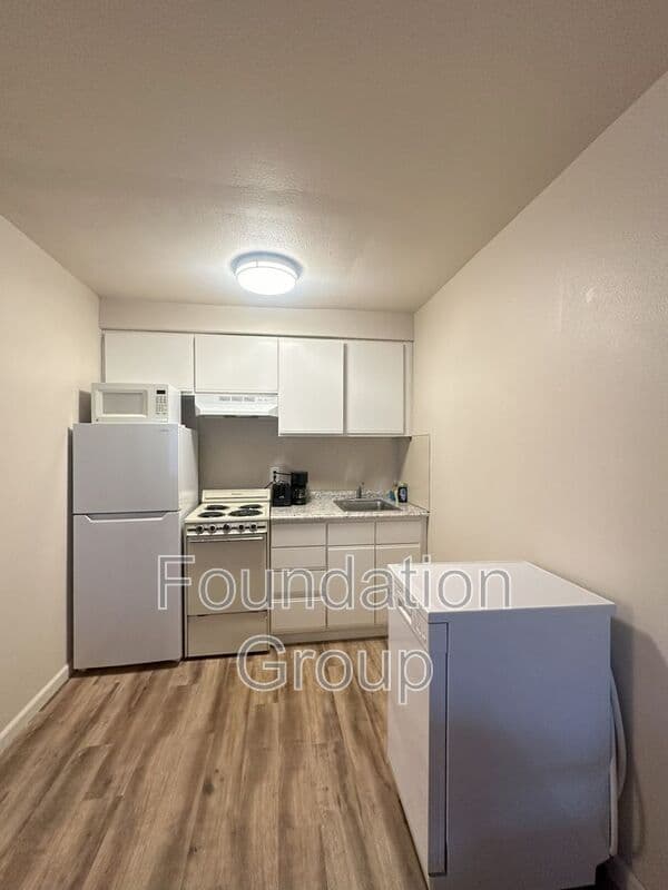 Seattle House: 400 10th Ave