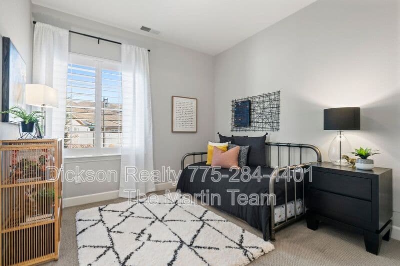 Reno House: 9915 Sea Breeze Lane