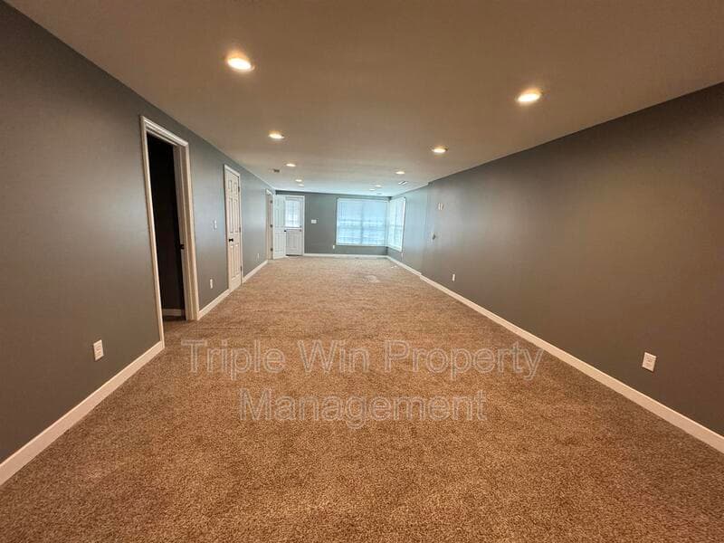 Saint Charles House: 710 Jungs Station Rd