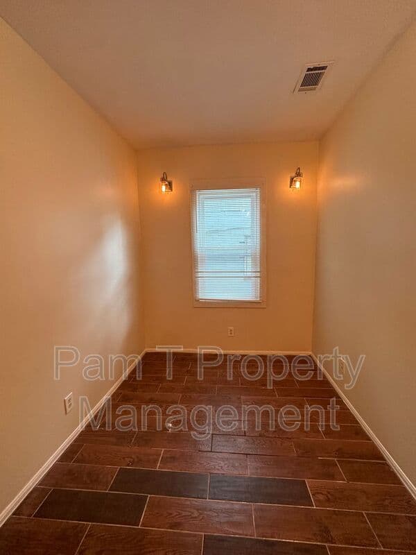 Savannah Townhome: 816 Ott St