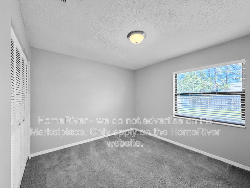 Edgewater House: 2811 Queen Palm Dr