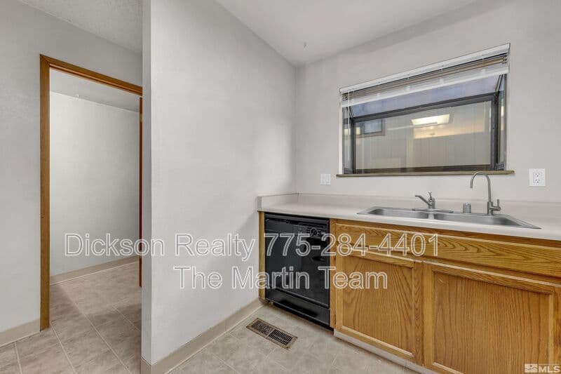 Reno House: 4985 W. 7th Street