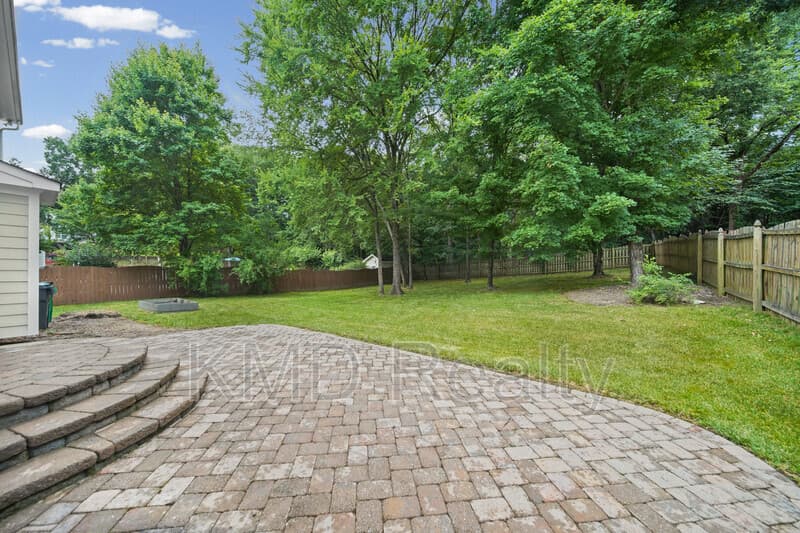 Charlotte House: 13818 Ballantyne Meadows Drive