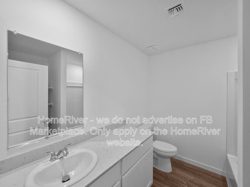 Florence House: 578 W Van Haren St