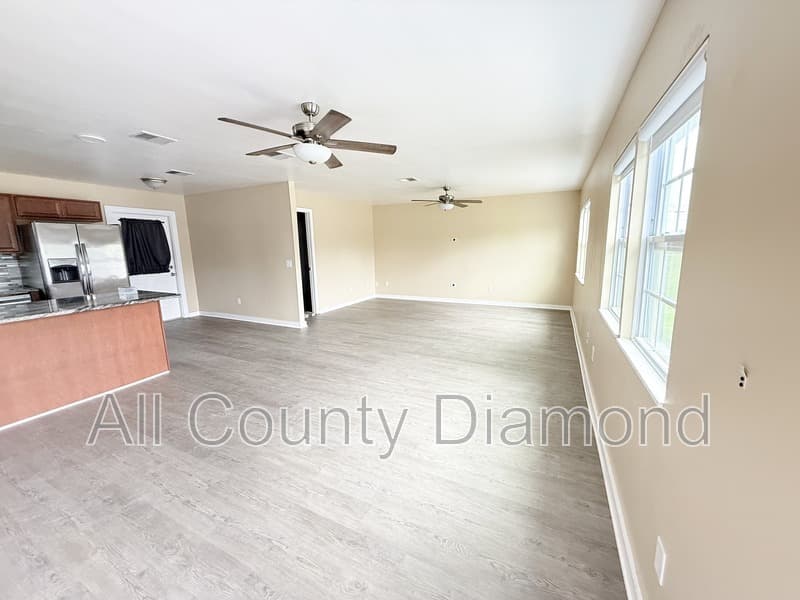 Panama City House: 175 N Berthe Ave