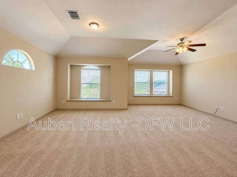 Fort Worth House: 3933 Fernando Drive