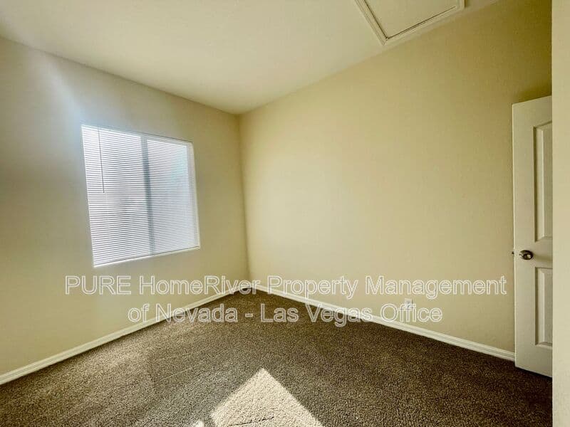 Las Vegas House: 4748 Hamburg St.