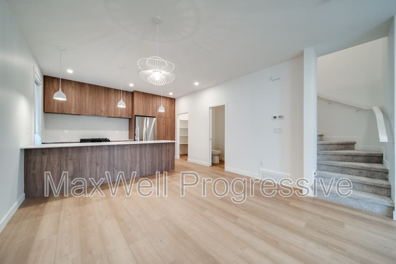 Edmonton Condo: 11315 58 Avenue NW