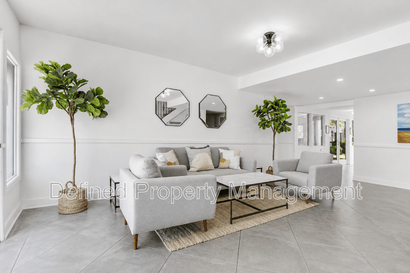Tarzana Condo: 5931 Reseda Blvd. 119