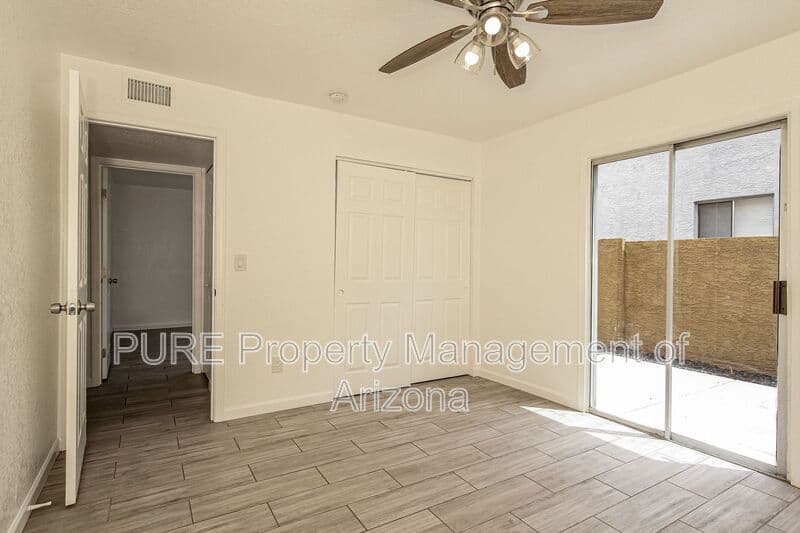 Phoenix Condo: 234 E Ruth Ave