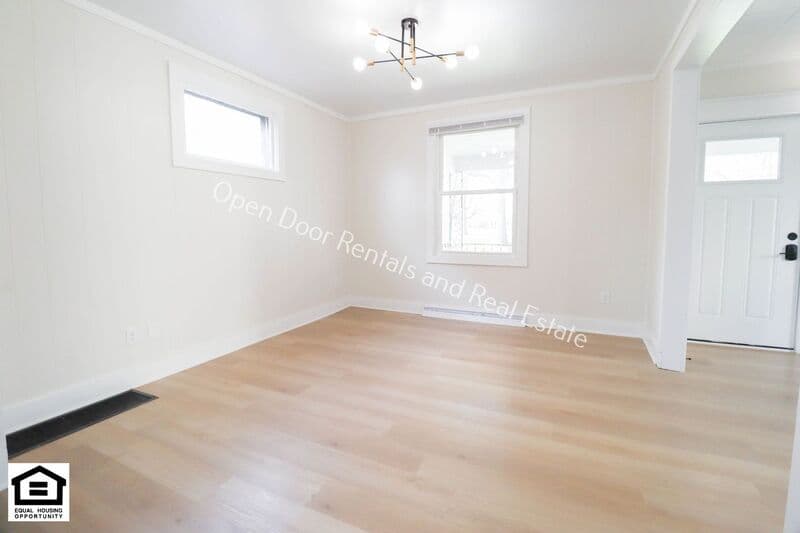Fort Wayne House: 922 Drexel Ave