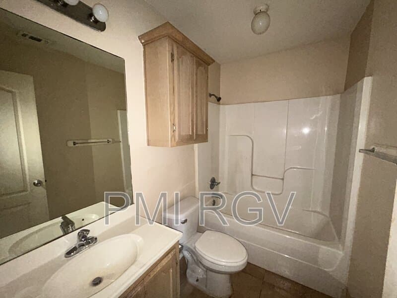 Pharr Condo: 1803 W Douglas St