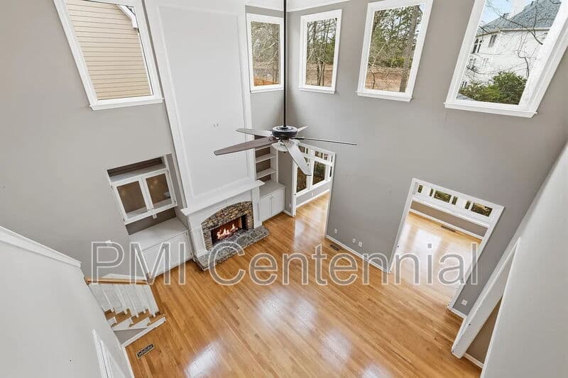 Alpharetta House: 120 Creekside Park Dr