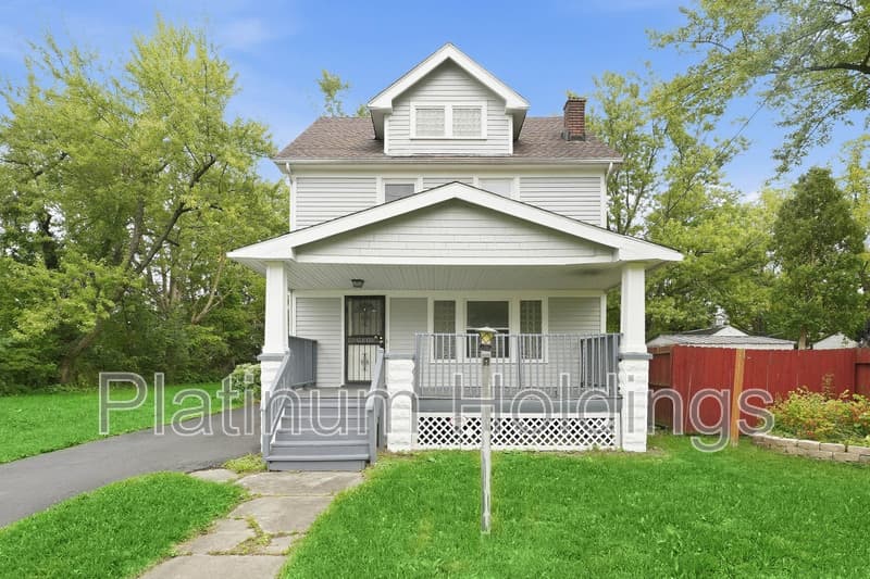 Cleveland House: 4265 E 126th St
